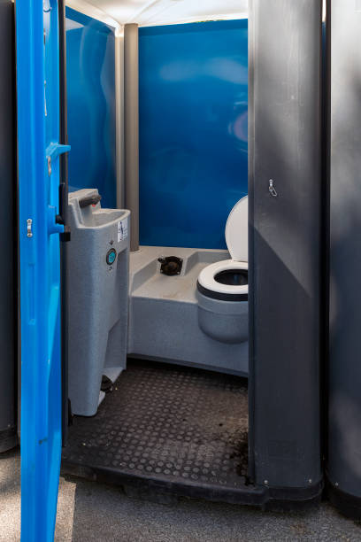 Best Portable restroom trailer rental  in Tusculum, TN